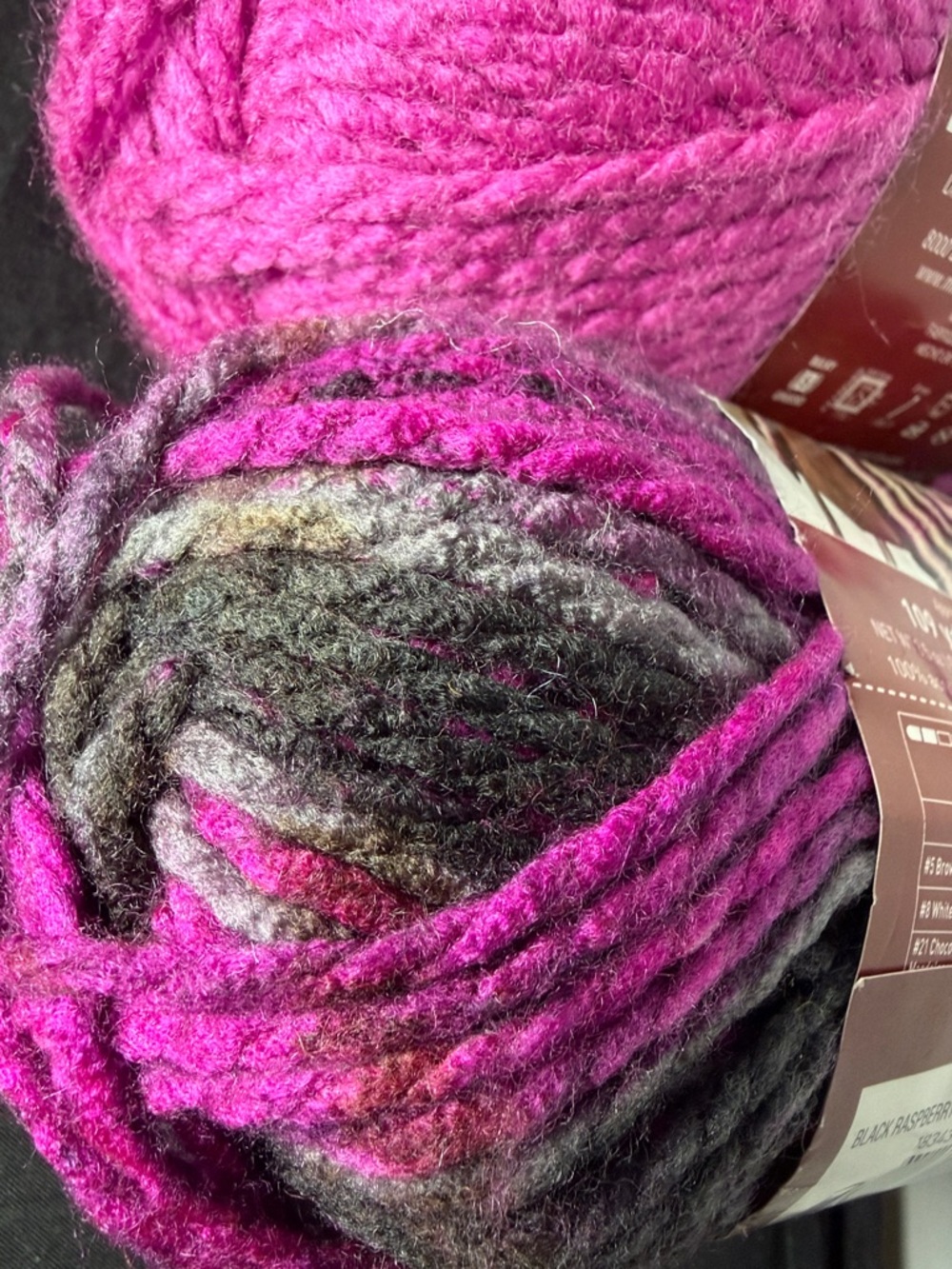 Loop & Threads Charisma yarn lot of 3 - Picture 4 of 7